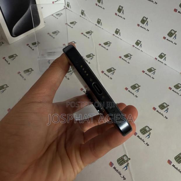 Apple iPhone 15 Pro 256 GB Blue - thumbnail 5