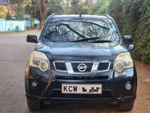 Nissan X-Trail 2012 Black
