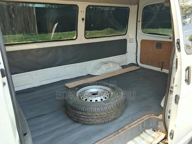 Mazda Bongo 2012 White - thumbnail 3
