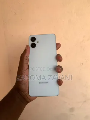 Samsung Galaxy A06 64 GB Blue