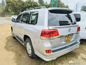 Toyota Land Cruiser 4.6 V8 ZX 2011 Silver