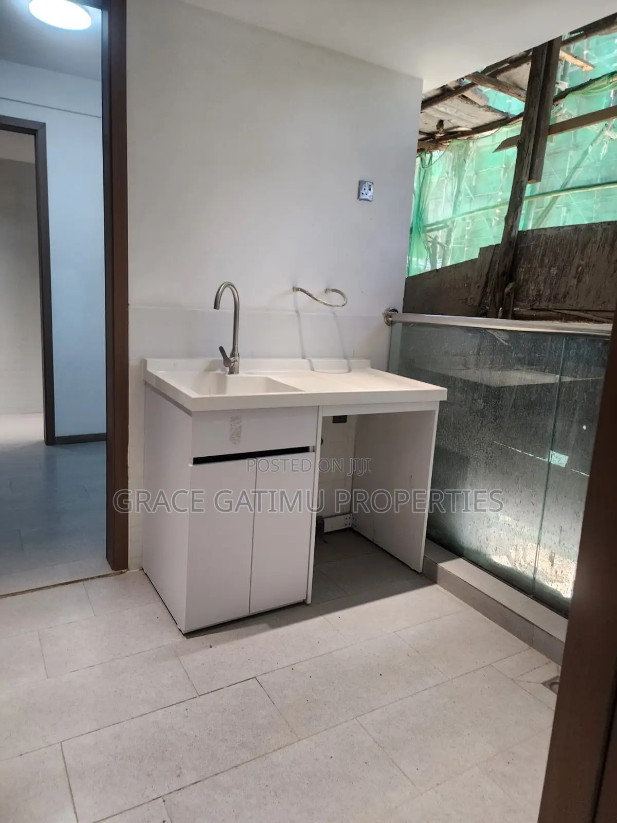 4bdrm Apartment in Westlands St for sale