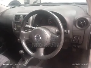 Nissan March 2018 Silver