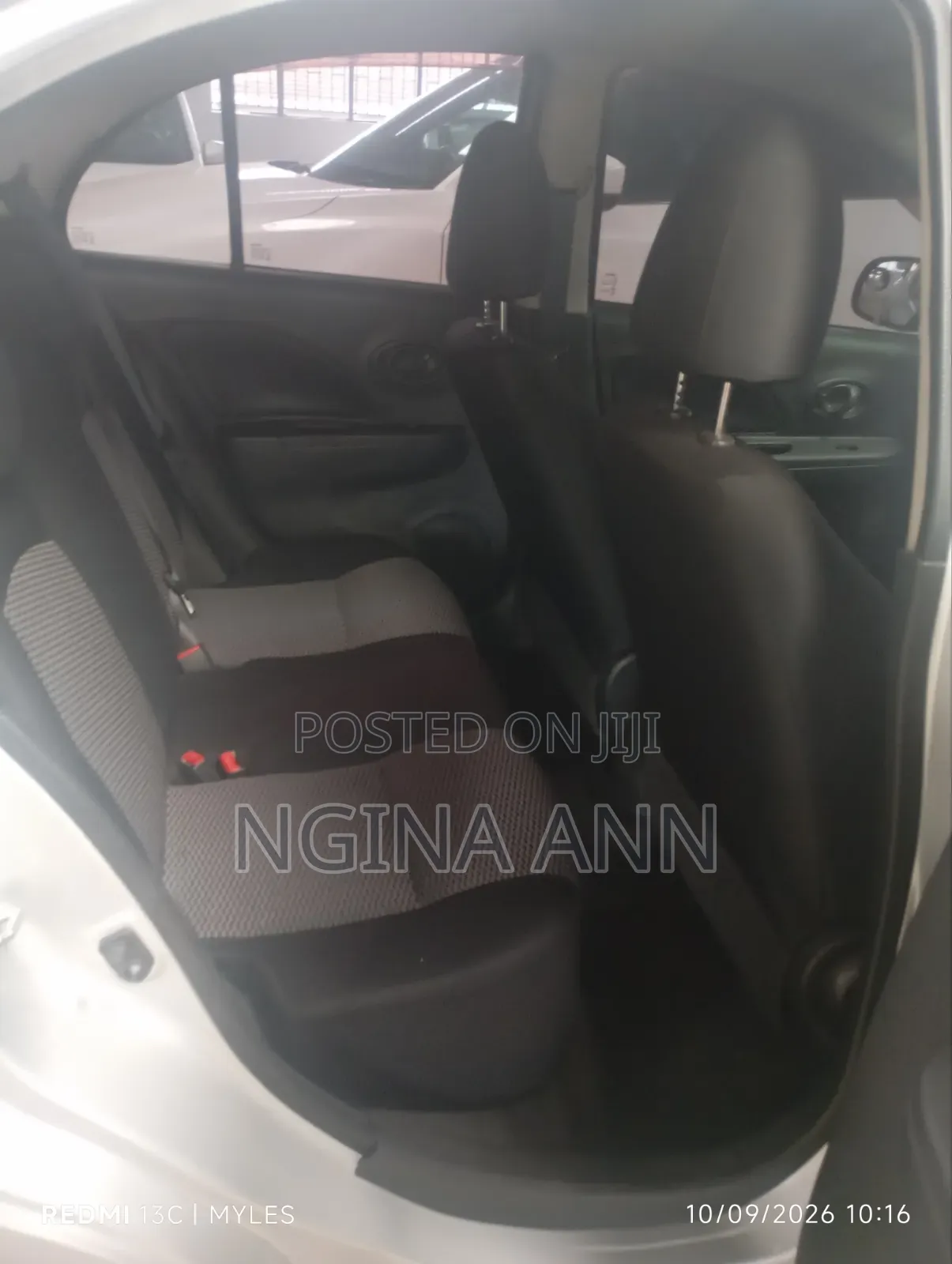 Nissan March 2018 Silver