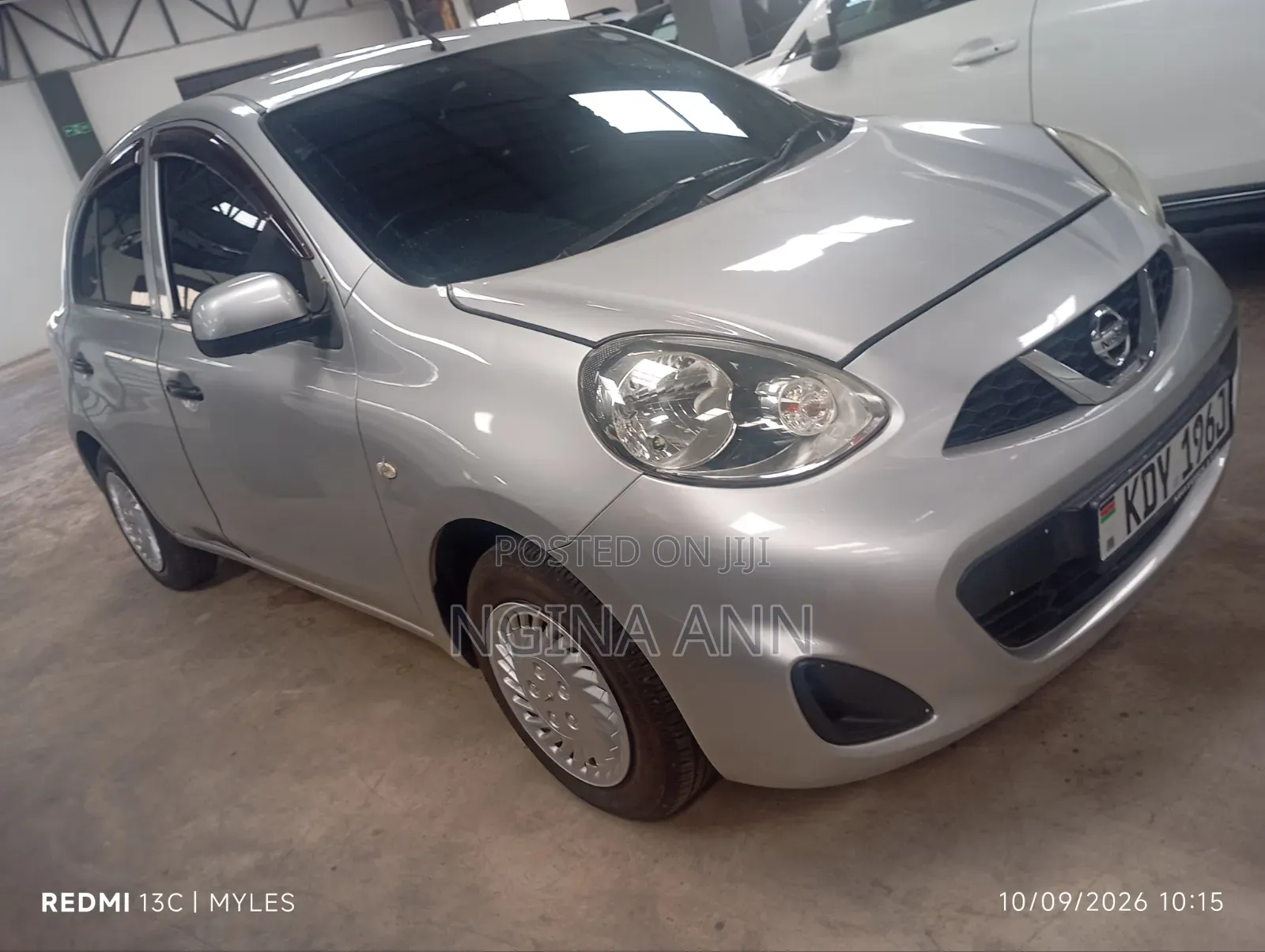 Nissan March 2018 Silver