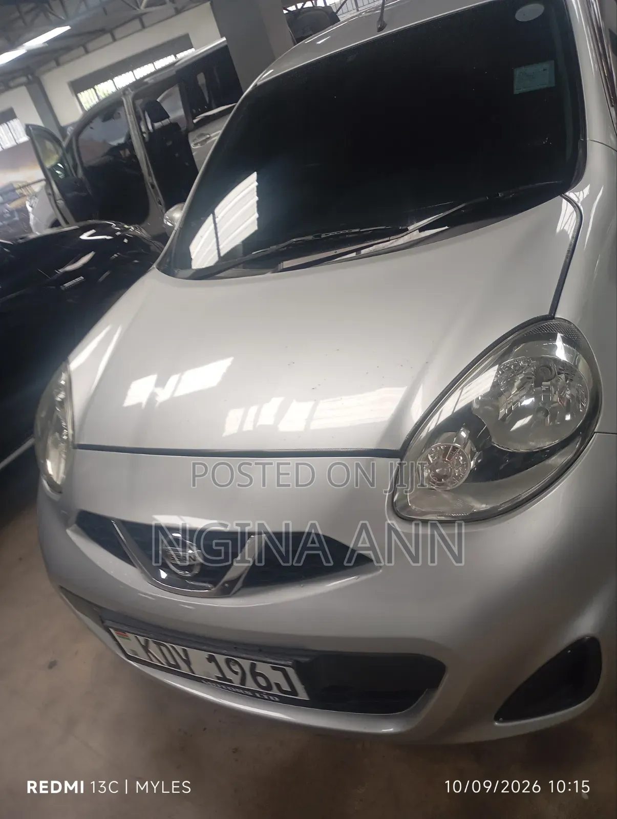 Nissan March 2018 Silver