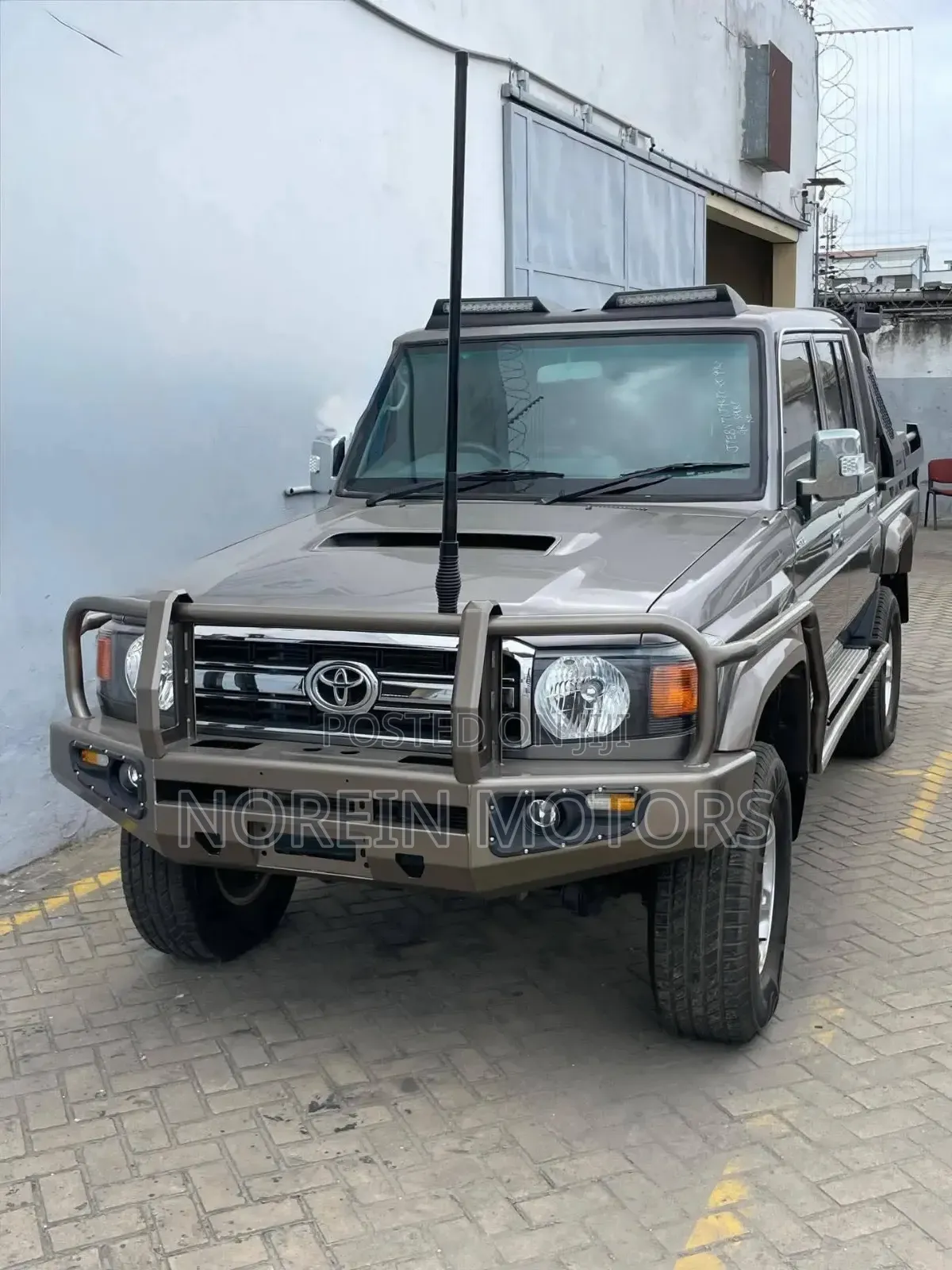 Toyota Land Cruiser 79 Series 2018 Burgundy