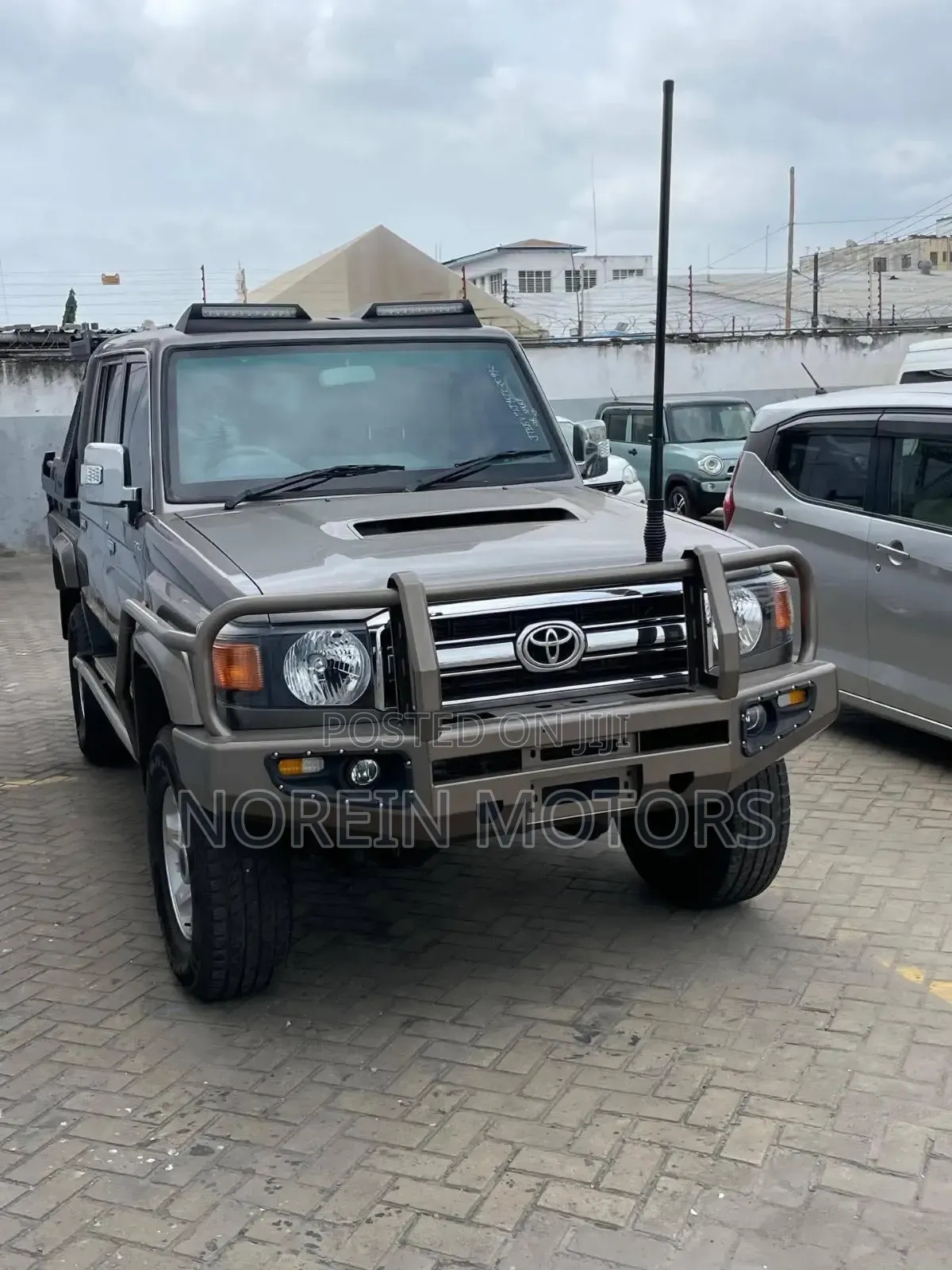 Toyota Land Cruiser 79 Series 2018 Burgundy