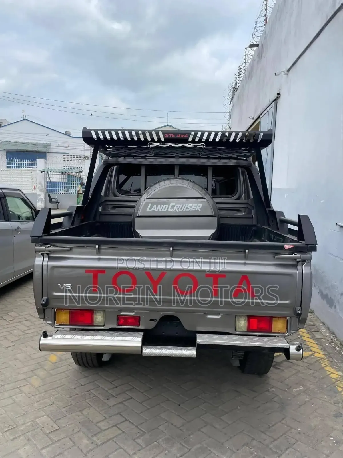 Toyota Land Cruiser 79 Series 2018 Burgundy