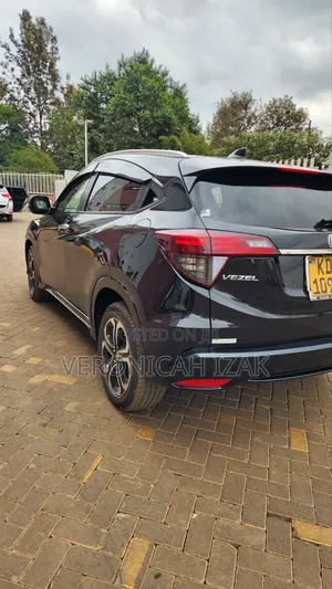 Honda Vezel 2018 Black