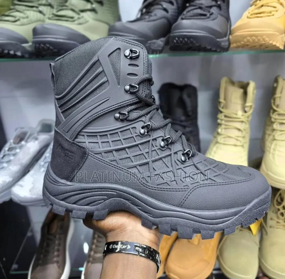 A533 Boots