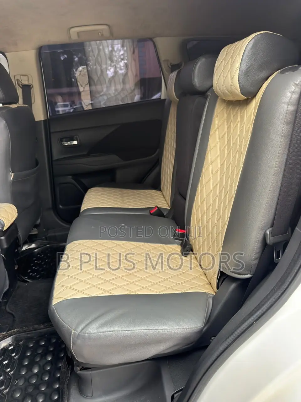 Mitsubishi Outlander 2012 White