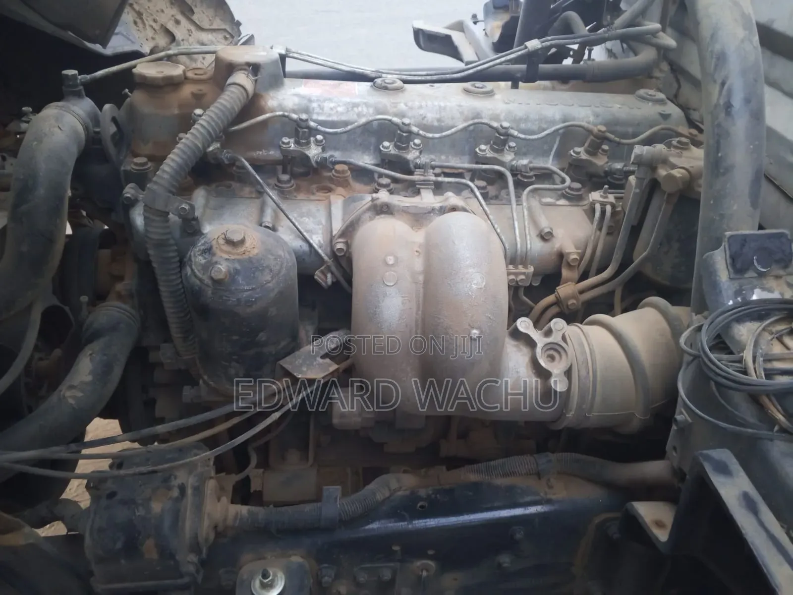 Mitsubishi Fh 215 2010