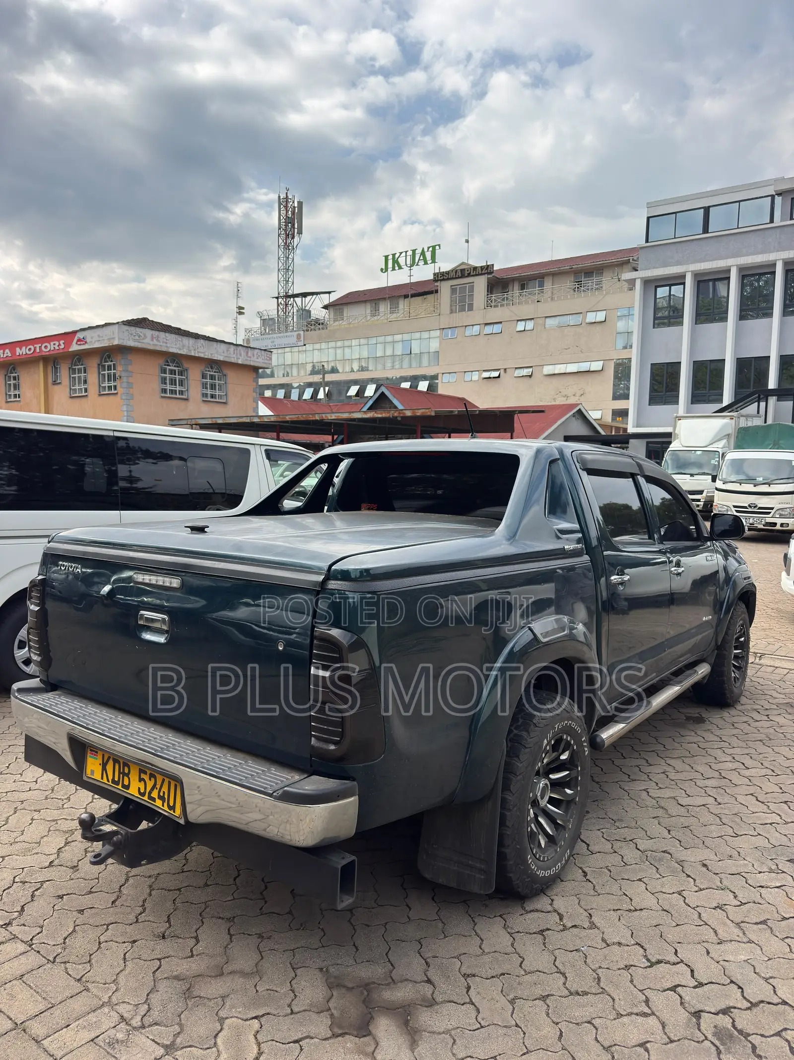 Toyota Hilux 2014 Green