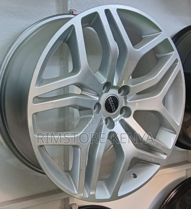 Size 21 Rangerover Silver, Full Set.