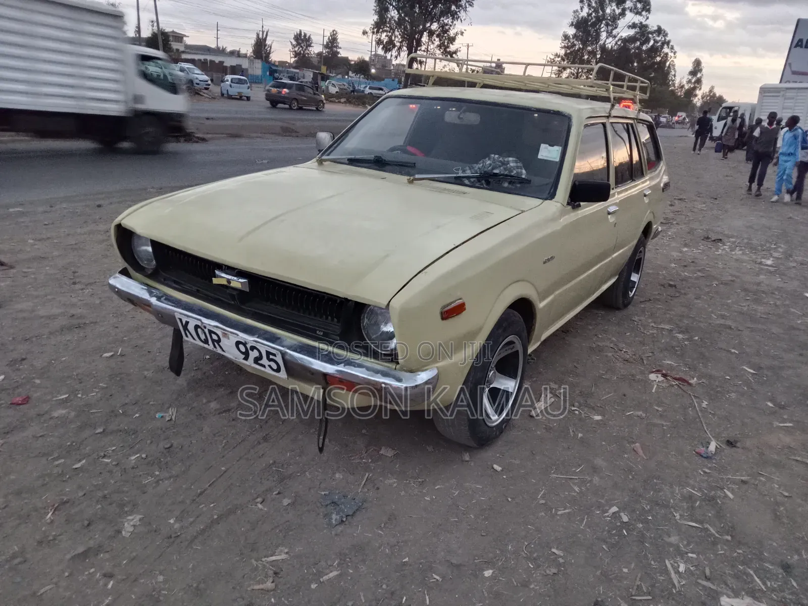 Toyota Corolla 1998 Yellow