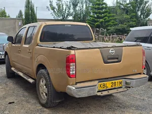 Nissan Navara 2.5 dCi 2010 Gold