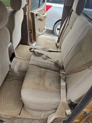 Nissan Navara 2.5 dCi 2010 Gold