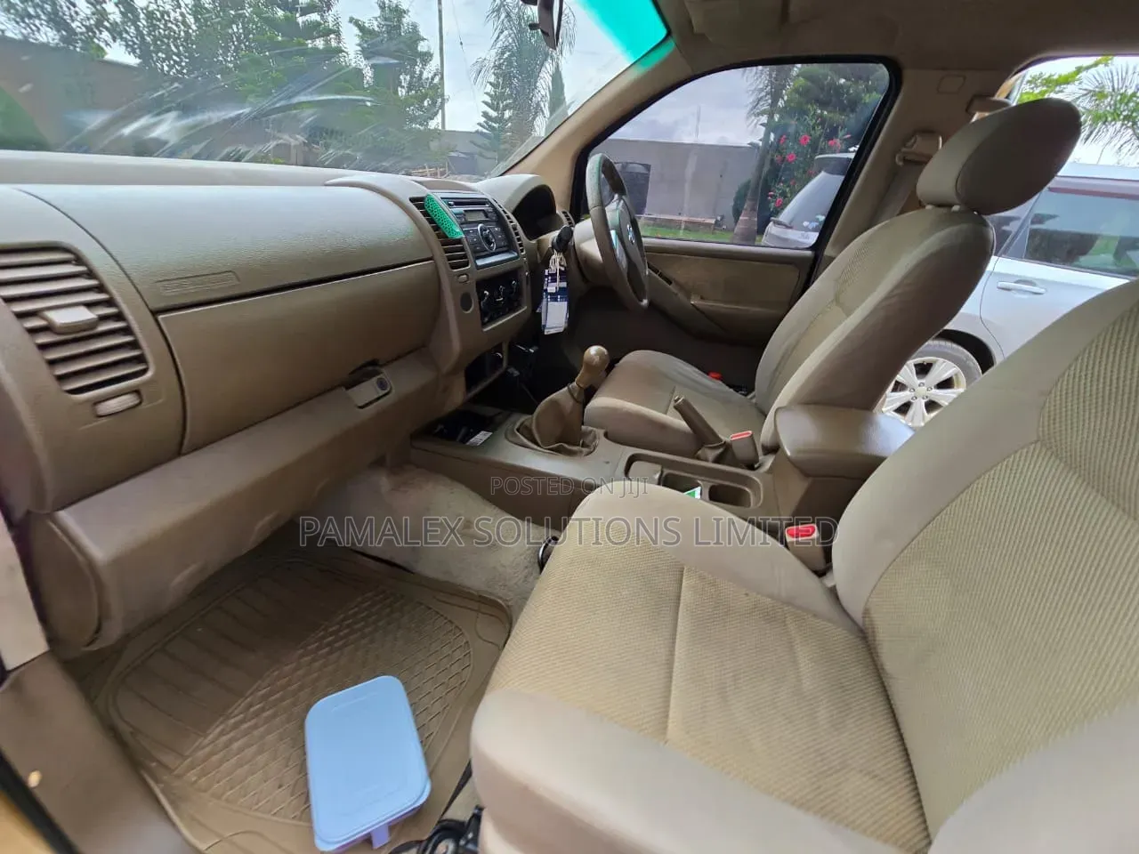 Nissan Navara 2.5 dCi 2010 Gold