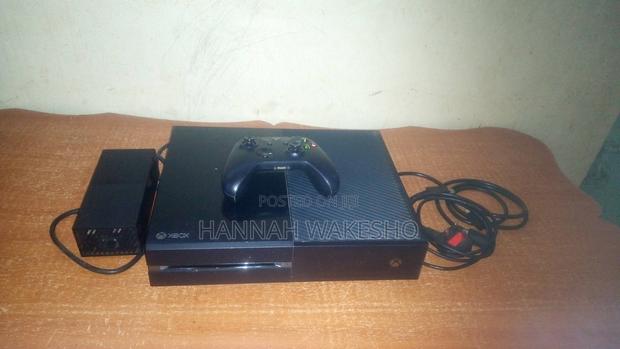 Xbox One Game Console - thumbnail 3