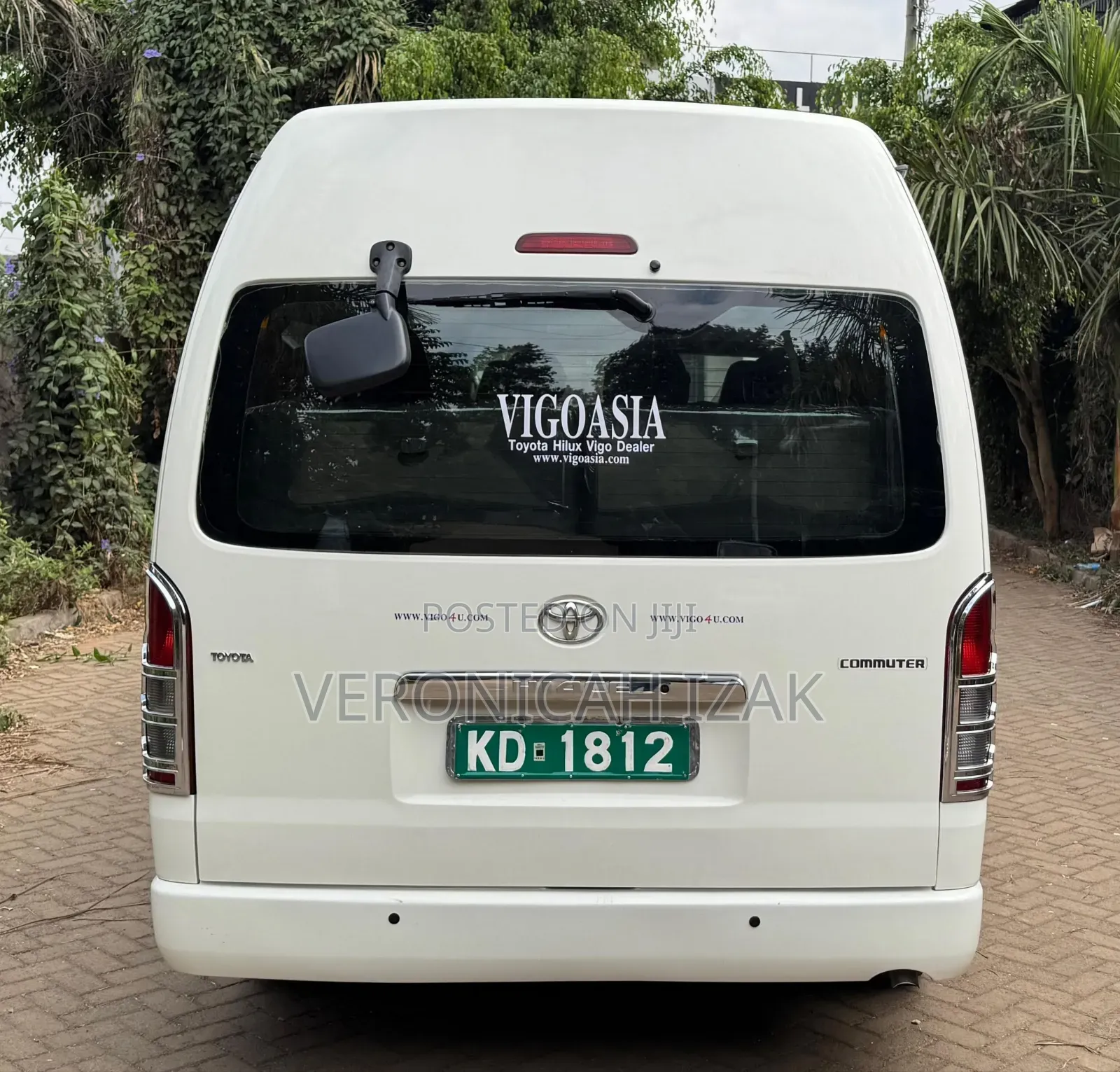 Toyota HiAce 2019 White