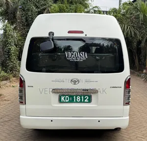 Toyota HiAce 2019 White