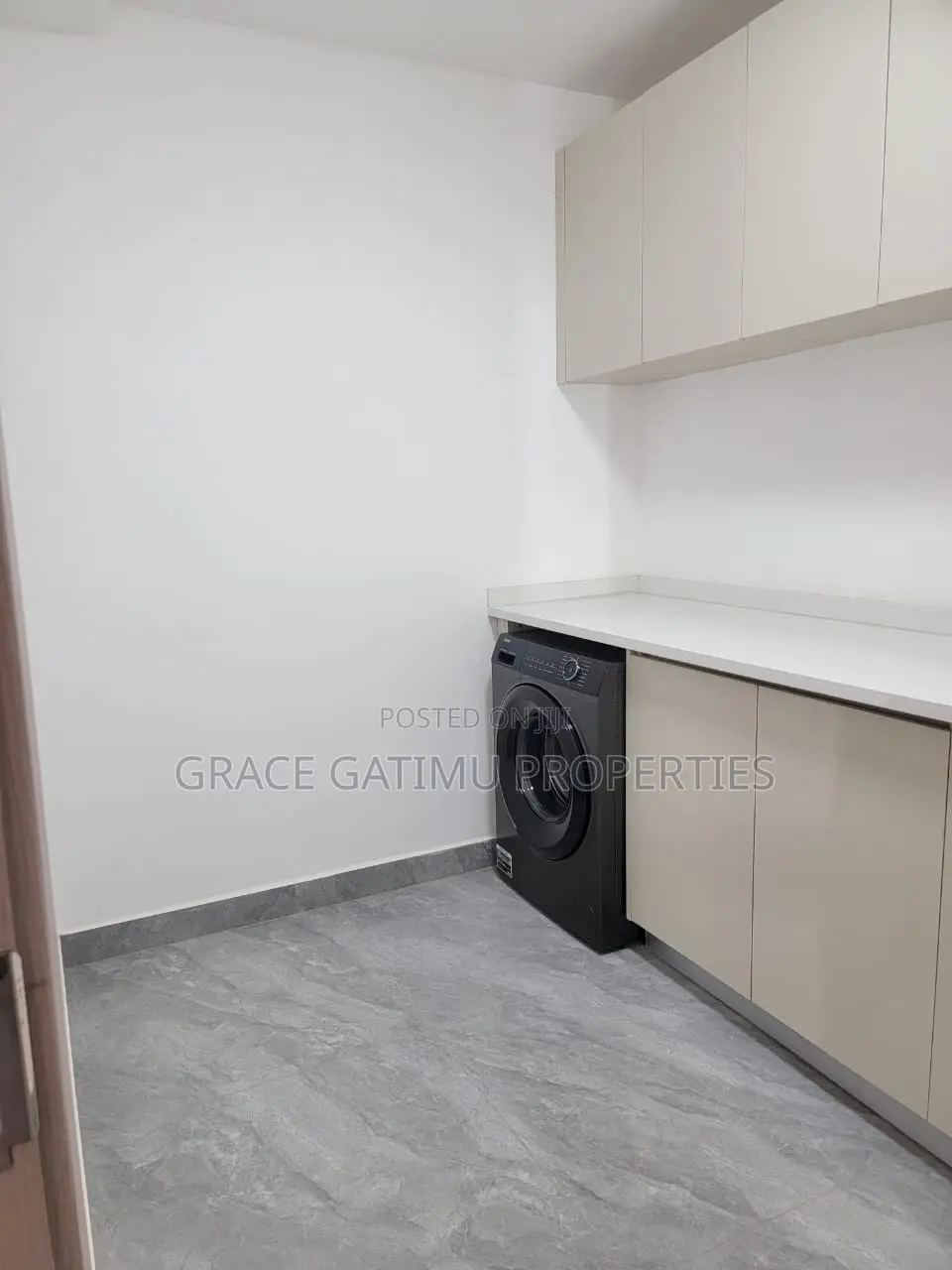 3bdrm Apartment in Mogotio Westlands, Raphta Road Area for sale