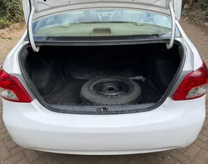 Toyota Belta 2007 White