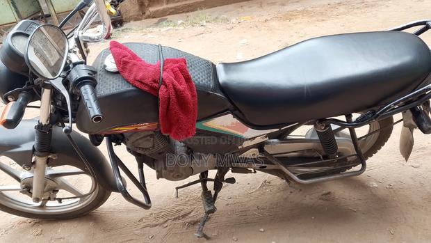 Honda CB 2023 Red - thumbnail 6