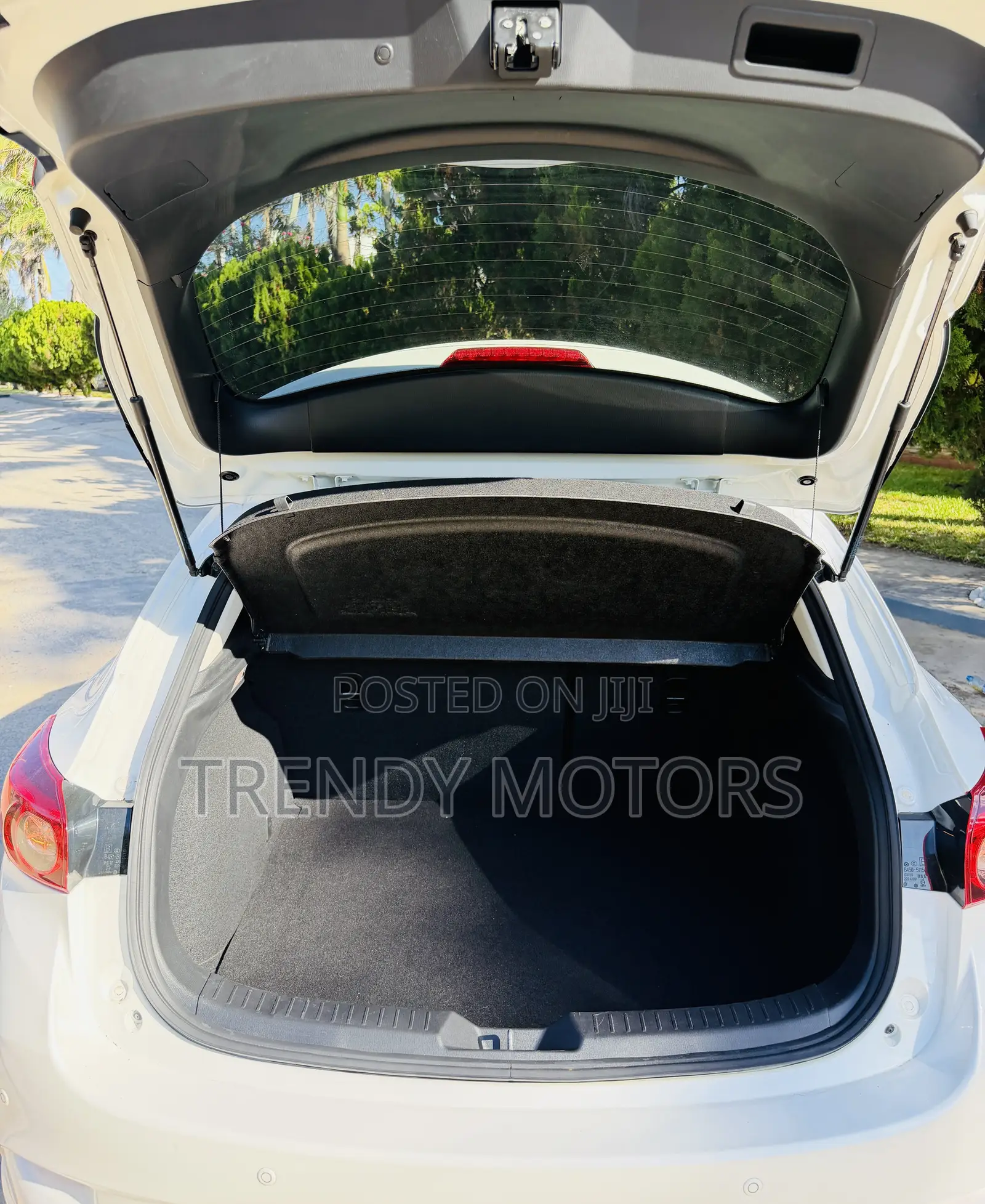 Mazda Axela 2019 White