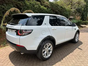 Land Rover Discovery Sport HSE LUX 2015 White