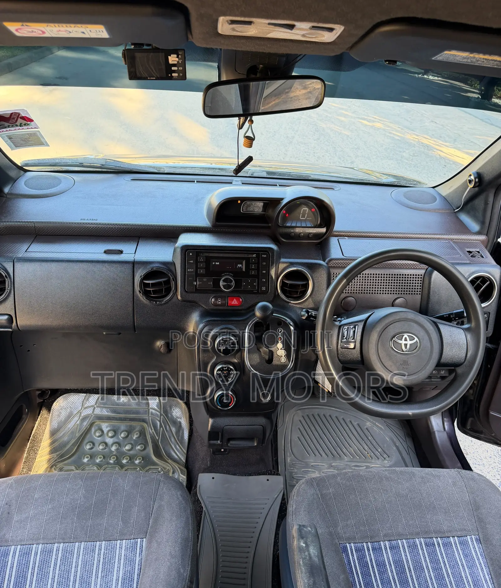 Toyota Spade 2016 Black