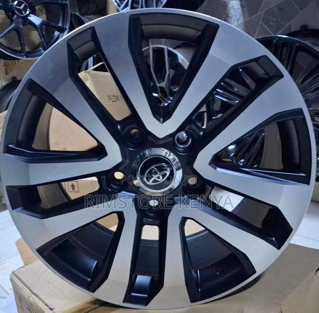 Size 20 V8 Landcruiser, Black Silver, Full Set - thumbnail 2
