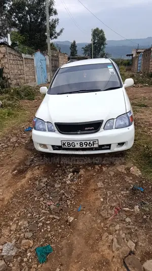 Toyota Gaia 2001 Pearl