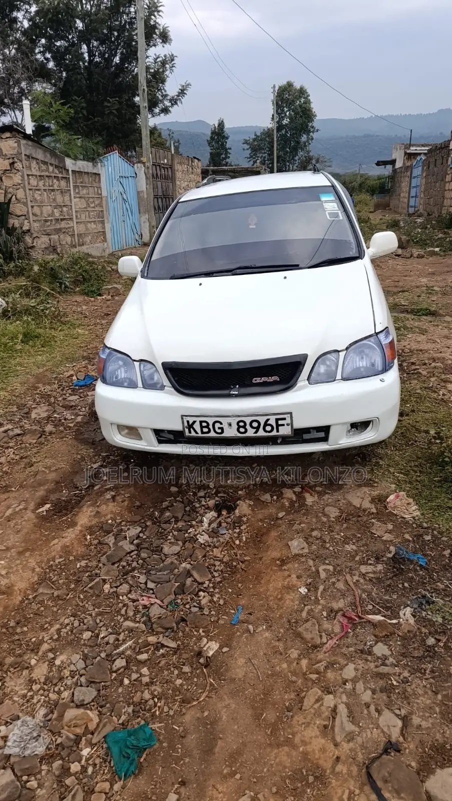 Toyota Gaia 2001 Pearl