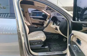 Bentley Bentayga 2017 Gray
