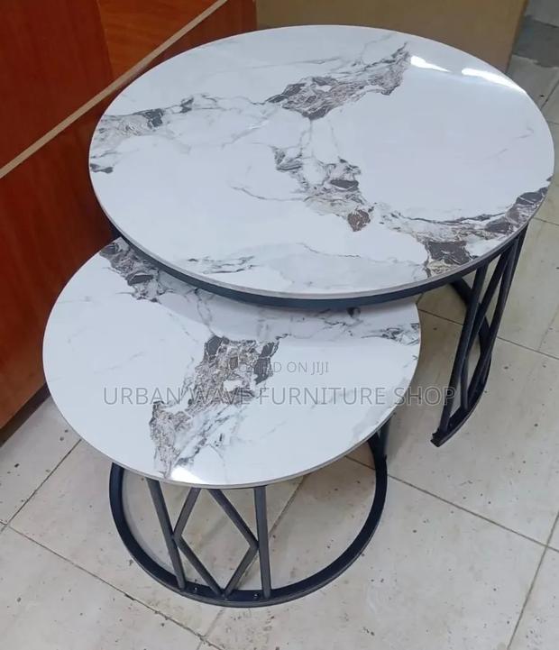 2 in 1 Cocktails Tablesa