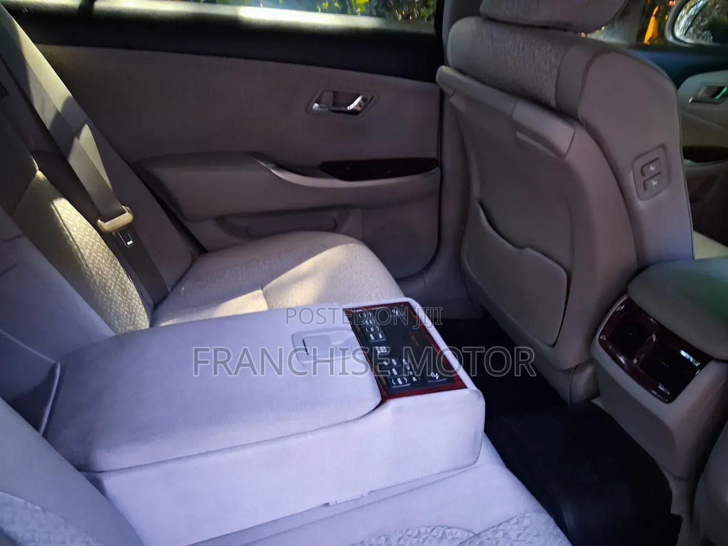 Toyota Crown 2013 Blue