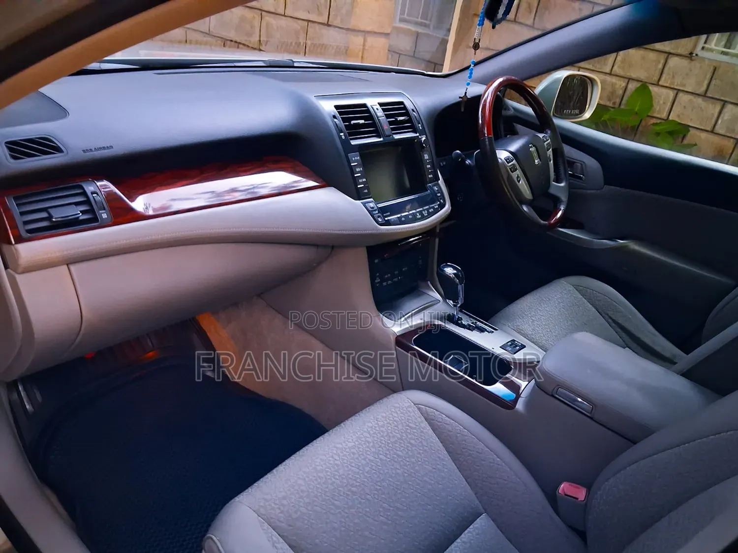 Toyota Crown 2013 Blue