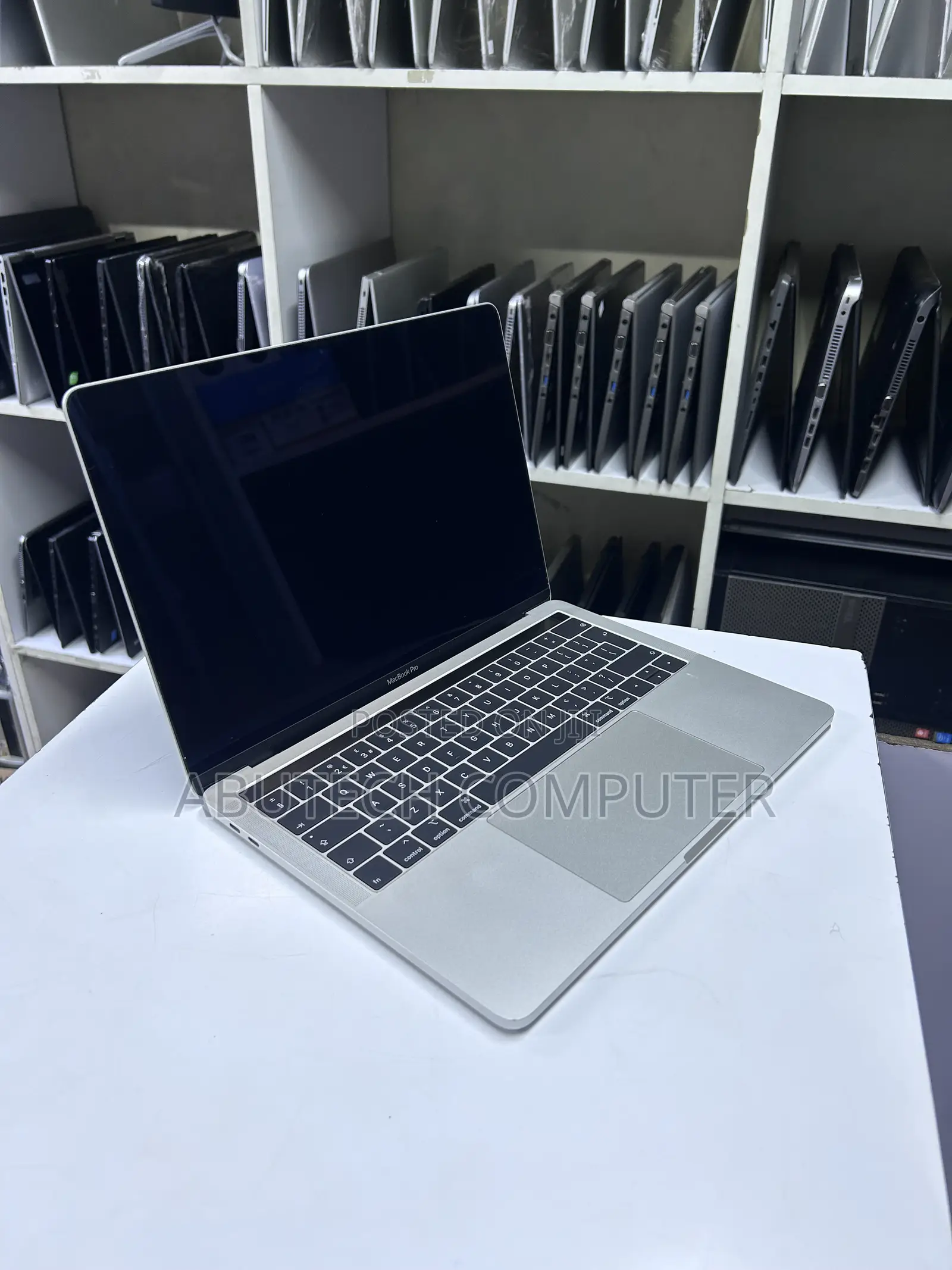 Laptop Apple MacBook Pro 2019 8GB Intel Core i5 SSD 256GB
