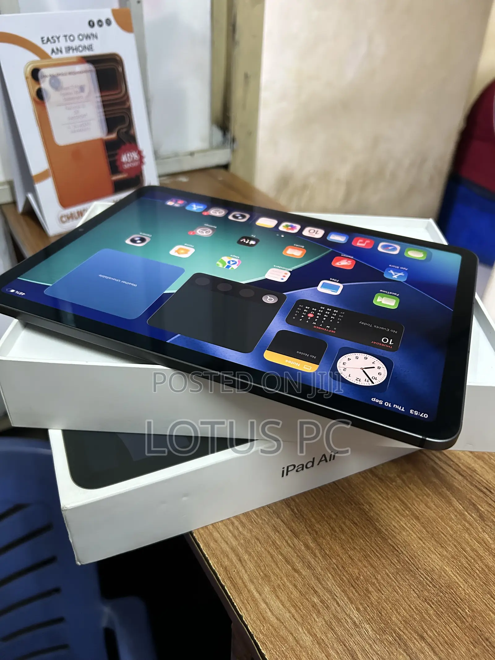 Apple iPad Air (2022) 64 GB Gray