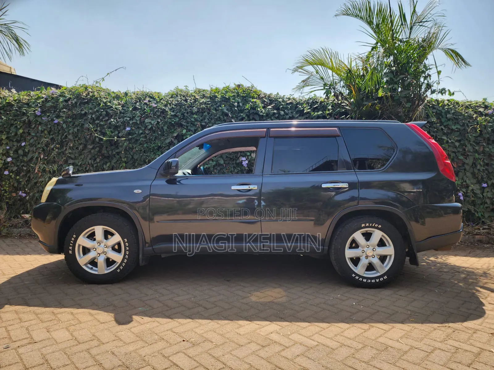 Nissan X-Trail 2010 Black