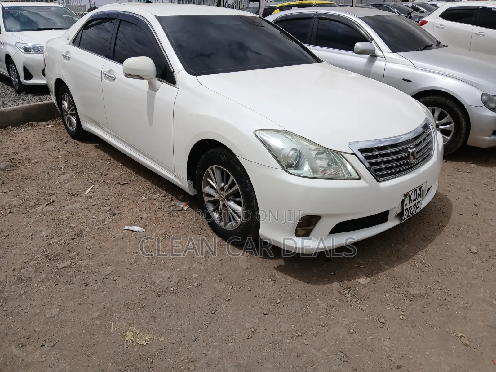 Toyota Crown 2013 White