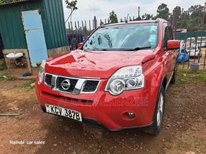 Nissan X-Trail 2012 Red