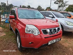 Nissan X-Trail 2012 Red