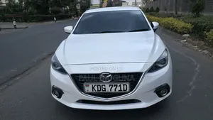 Mazda Axela SV Premium 2014 White