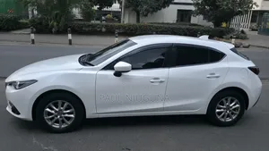 Mazda Axela SV Premium 2014 White