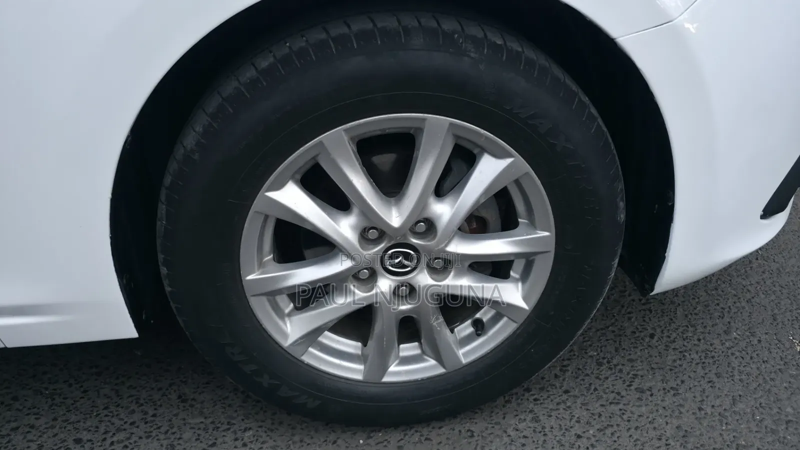 Mazda Axela SV Premium 2014 White