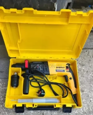 800W DeWalt Rotary Hammer Drill