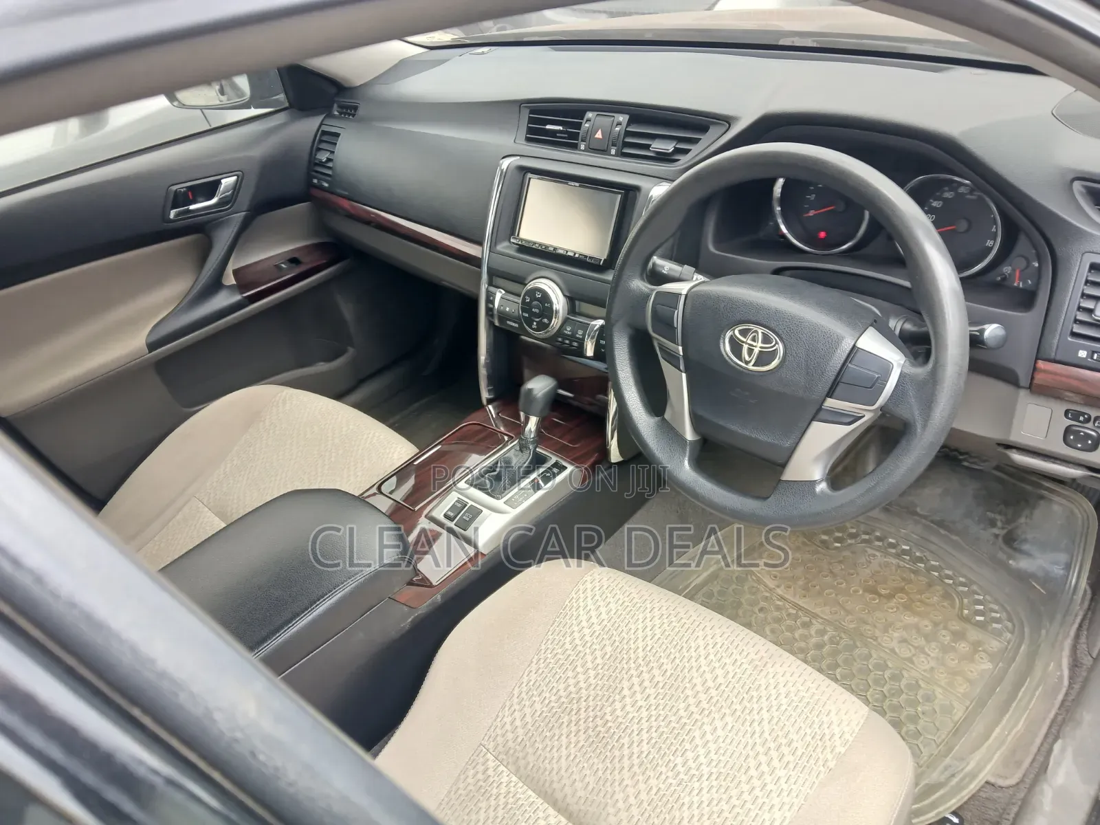 Toyota Mark X 2013